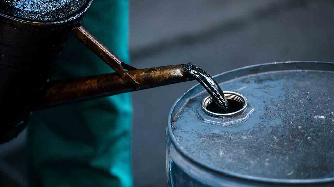تراستیها با نفت این کشور چه کردند؟ تراستیها با نفت این کشور چه کردند؟